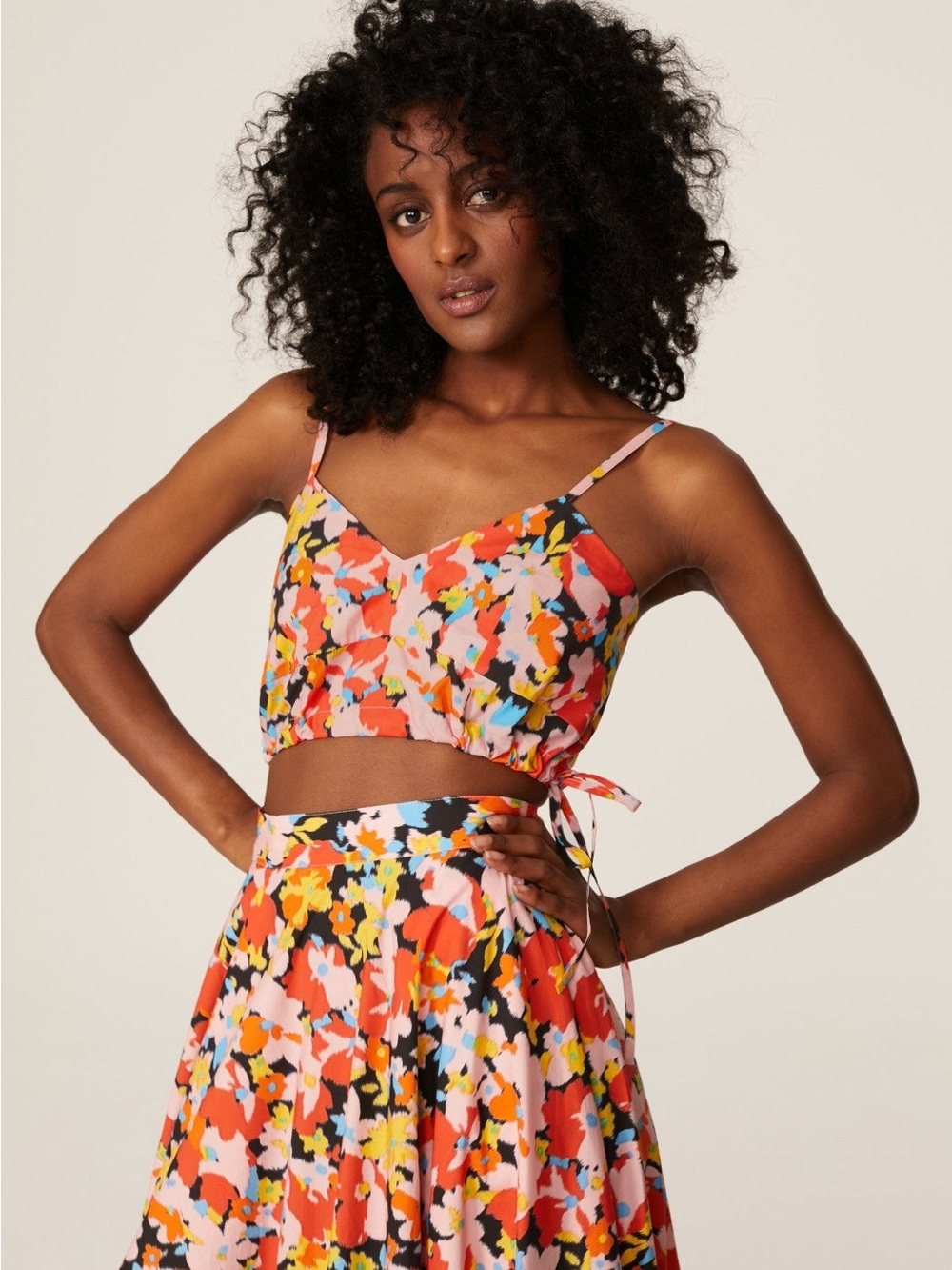 PLAN C Orange Floral Crop Top Size 8 NWT